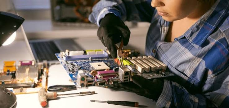Further Education and Training Certificate: PC Support